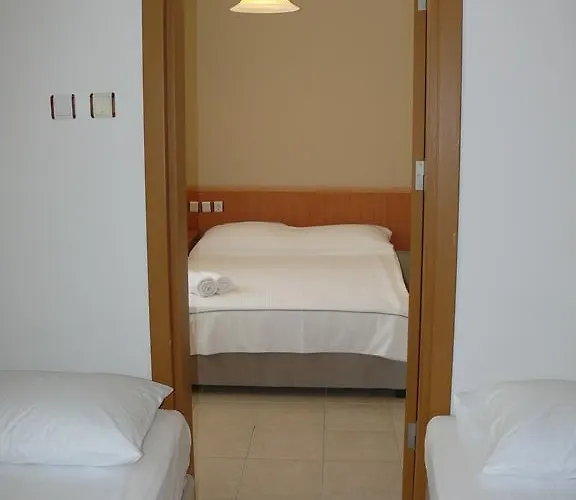 Lale Marmaris