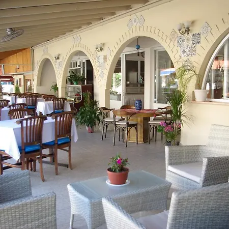 호텔 Lale 말마리스