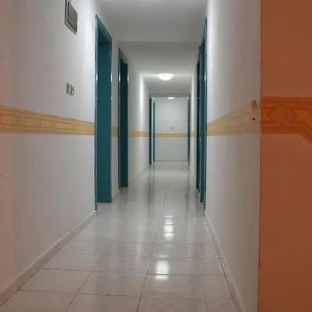 Lale Μαρμαρίς